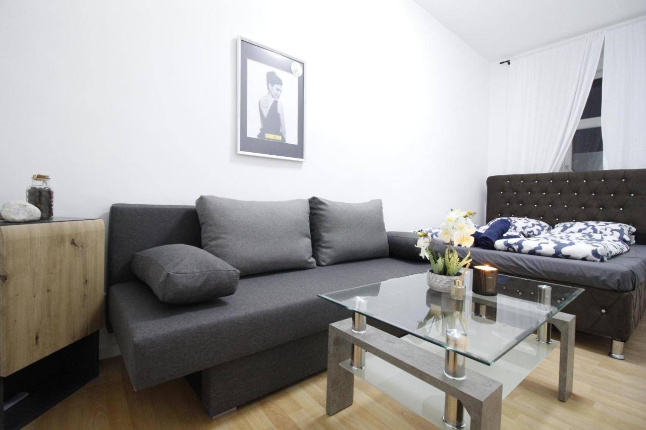 Comfort Triple Room Th Vienna Exterior photo