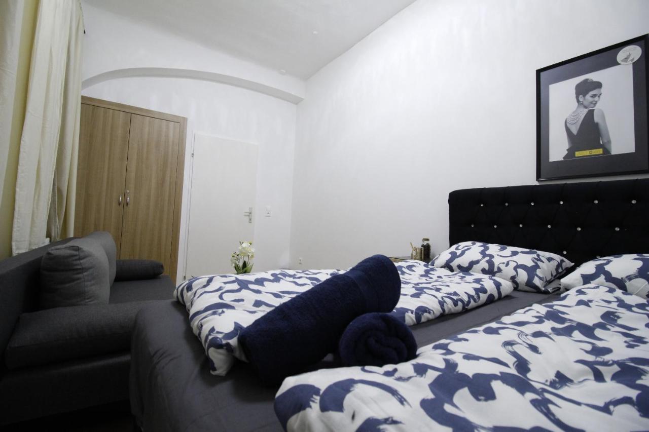 Comfort Triple Room Th Vienna Exterior photo